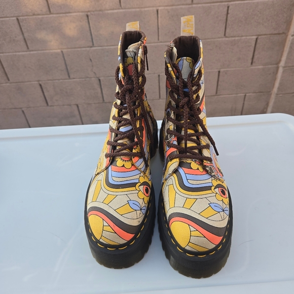 Dr. Martens Jadon Boot Retro Canvas - Picture 9 of 15